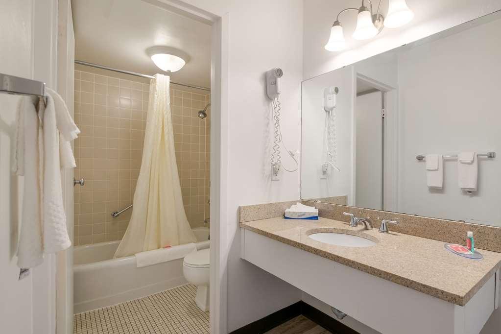 Econo Lodge Auburn Eksteriør billede